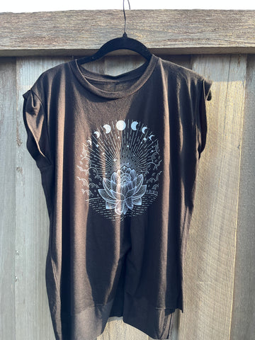 W- Lotus in Moonlight T