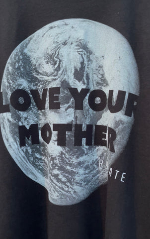 W- Love Your Mother T