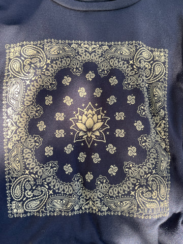 W- Lotus Bandana Tee